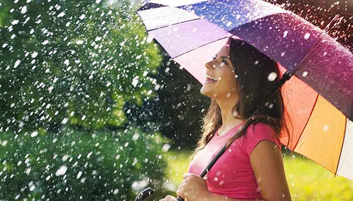 7 tips to stay healthy in this monsoon season