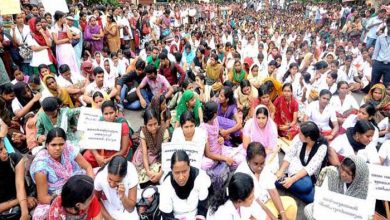 nurses on strike