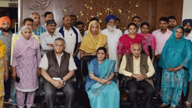 Sushma Swaraj & victims' relatives