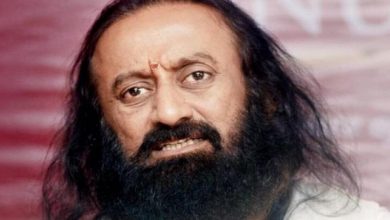 Sri-Sri-Ravi-Shankar-trouble-controversial-remark-India