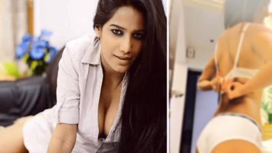 poonam pandey posted bathroom pics