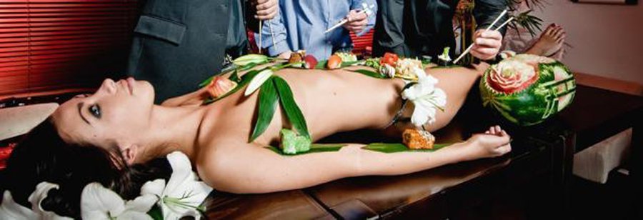 Japanese Girl Naked Sushi