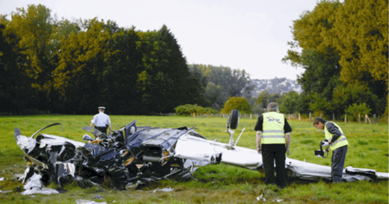plane crash at golf course