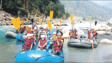 River-rafting-in-teeta-river