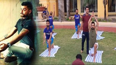 Virat-Kohli-Doing-Yoga