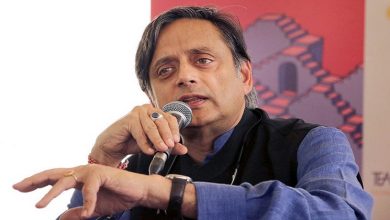 shashi-tharoor