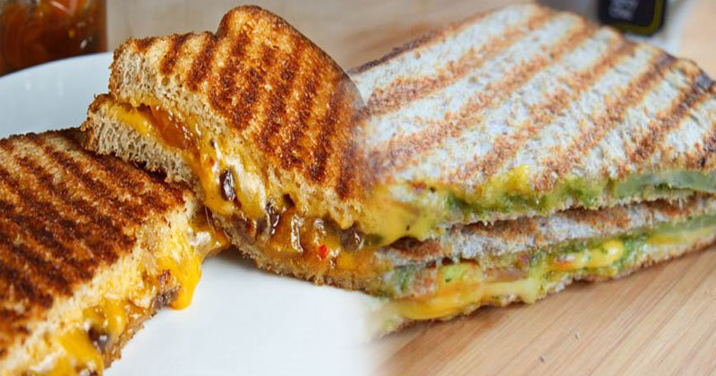 Cauliflower Chutney Grilled Sandwiches