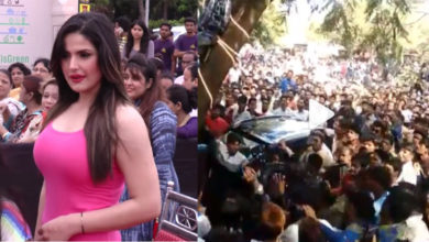 Zareen-Khan-mobbed