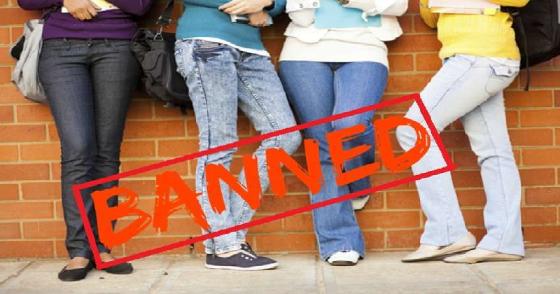 UP district bans jeans, T-shirts in government offices including schools